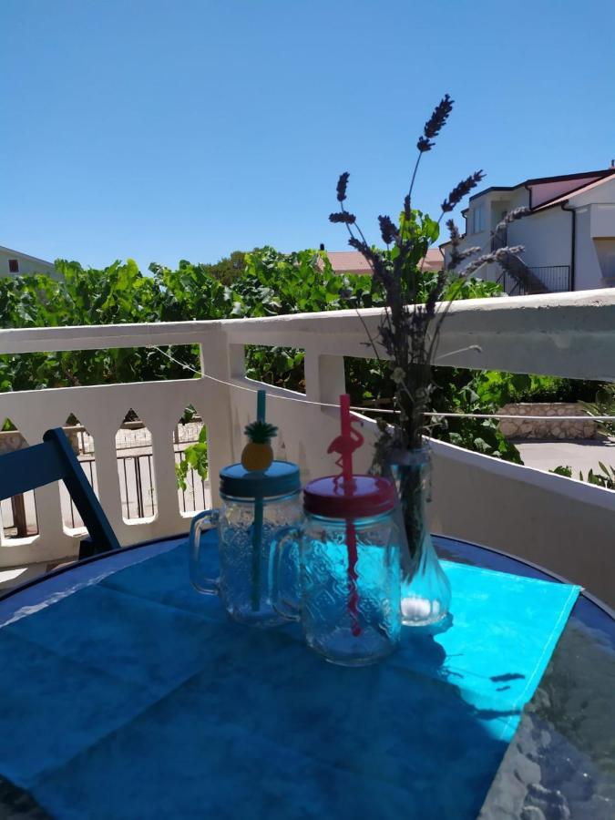 Cozy Apartments Danica Novalja - Ground Floor Экстерьер фото